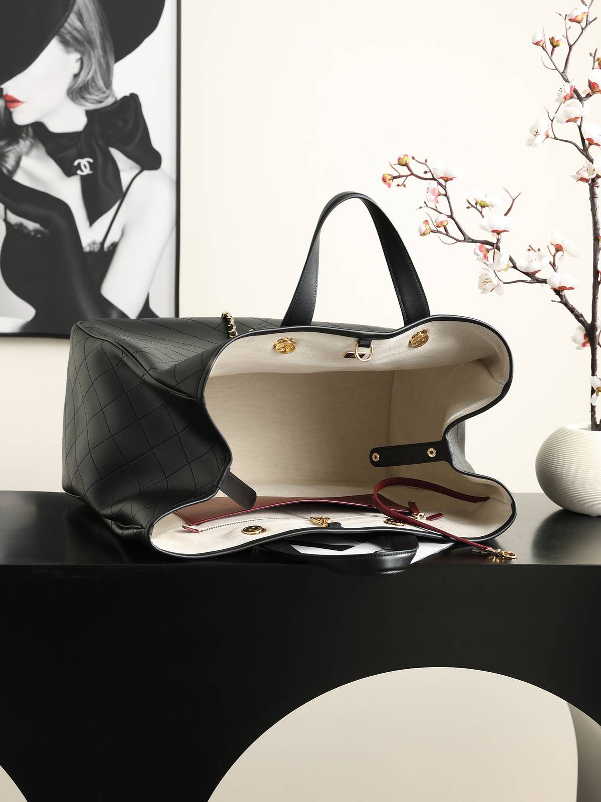 シャネル CHANEL AS6201 大号 マトラッセ チェーンショルダーバッグ ゴールド金具 ブラック ホワイト - 画像 4