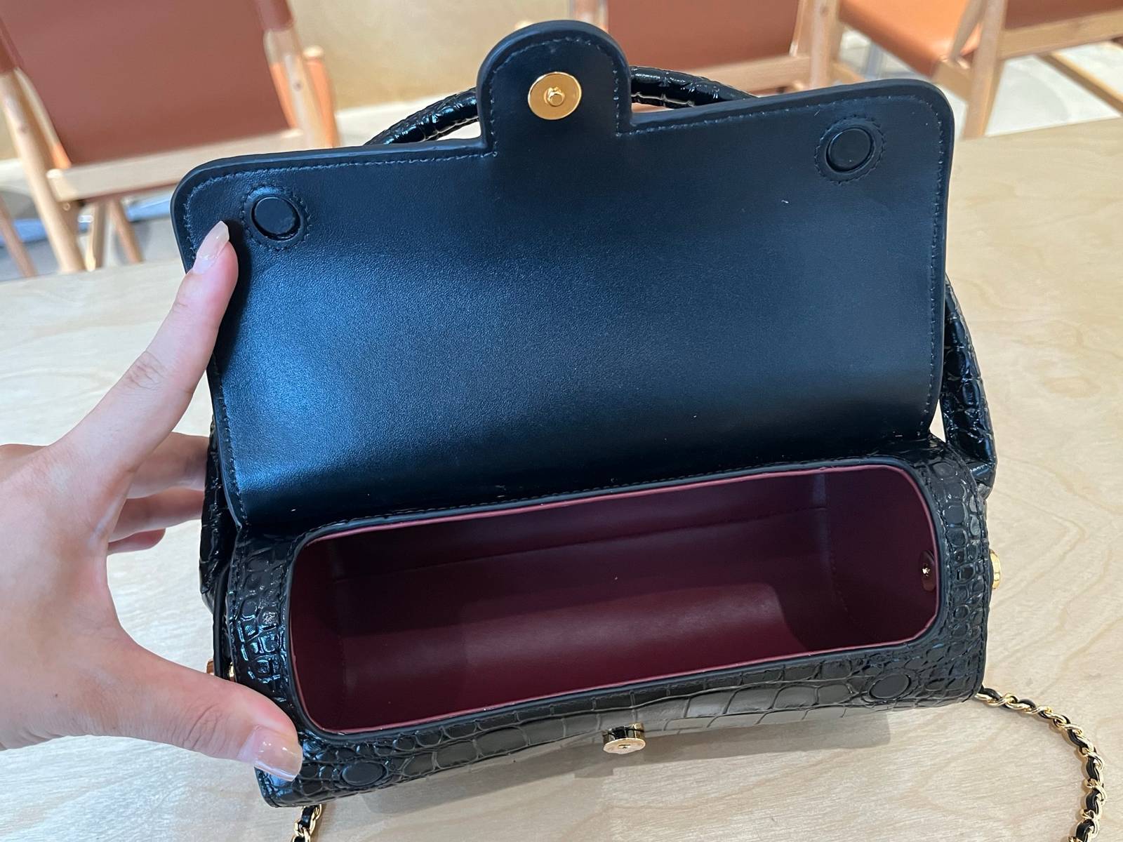 シャネル CHANEL AS5294 キャビアスキン ボストンバッグ チェーンショルダー フラップバッグ ゴールド金具 - 画像 3