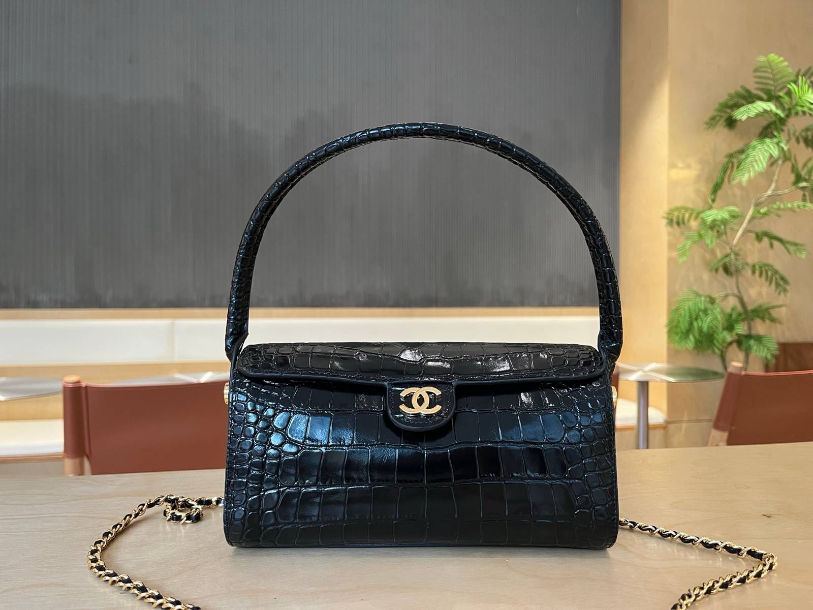 シャネル CHANEL AS5294 キャビアスキン ボストンバッグ チェーンショルダー フラップバッグ ゴールド金具 - 画像 10
