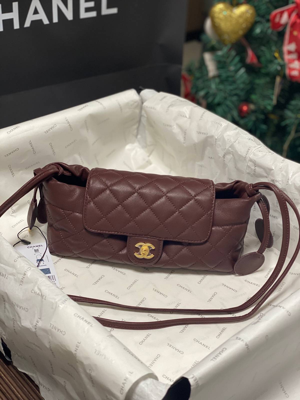 シャネル CHANEL マトラッセ ラムスキン フラップバッグ ゴールド金具 レザー編み込みチェーン ブラック ホワイト - 画像 10
