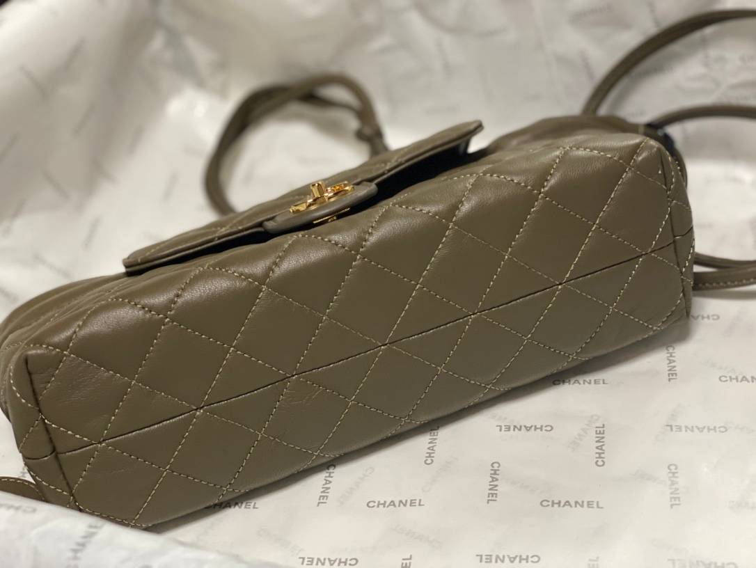 シャネル CHANEL マトラッセ ラムスキン フラップバッグ ゴールド金具 レザー編み込みチェーン ブラック ホワイト - 画像 14