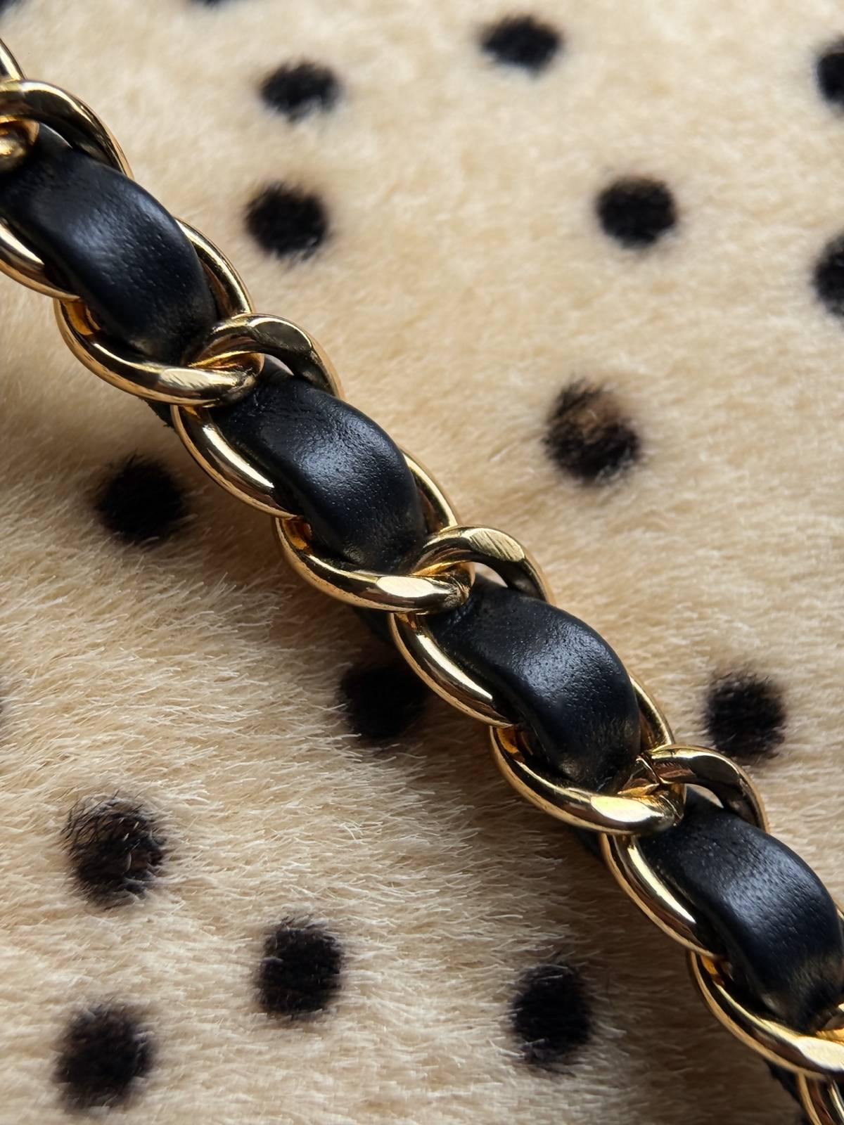 シャネル CHANEL AP5351 ポイント ファー フラップバッグ マトラッセ ゴールド金具 ターンロック - 画像 6