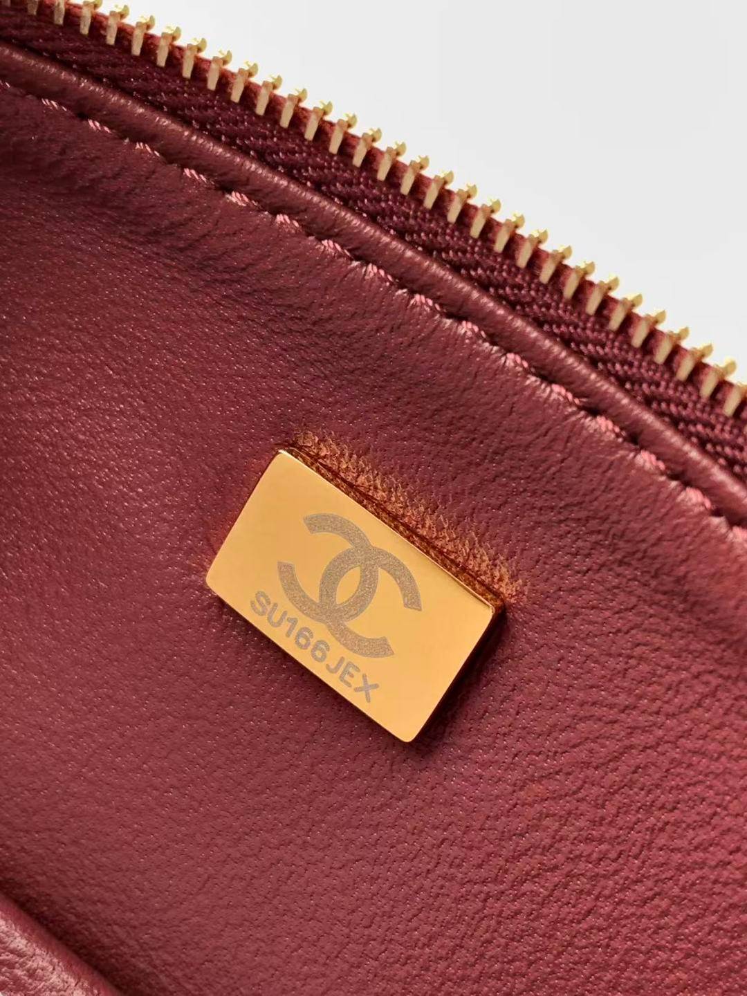 シャネル CHANEL マトラッセ マットキャビアスキン フラップバッグ チェーンショルダーバッグ ゴールド金具 ブラッ - 画像 2