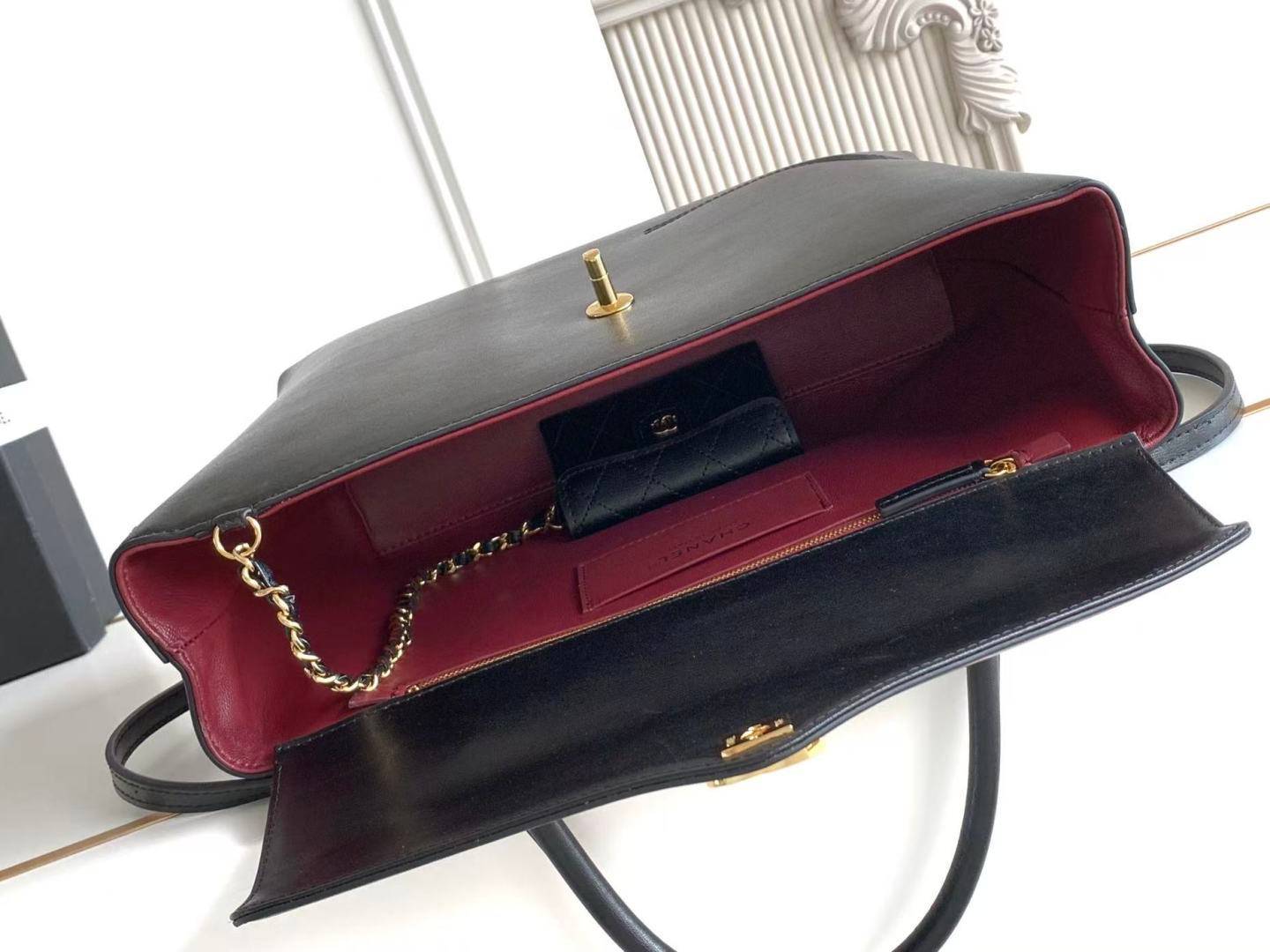 シャネル CHANEL マトラッセ マットキャビアスキン フラップバッグ チェーンショルダーバッグ ゴールド金具 ブラッ - 画像 4
