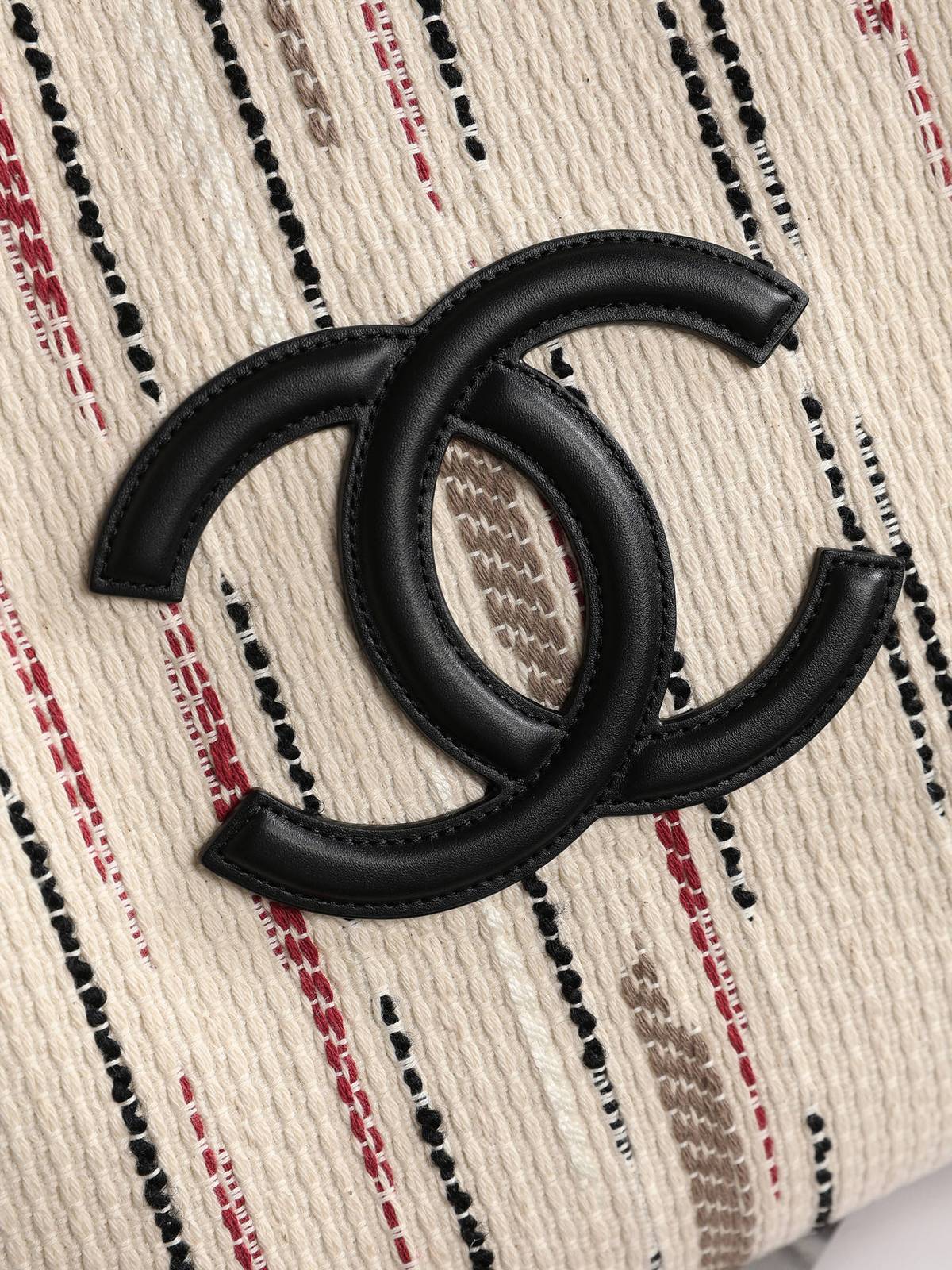 シャネル CHANEL マトラッセ トートバッグ キャビアスキン ゴールド金具 レザー編み込みチェーン ブラック - 画像 14