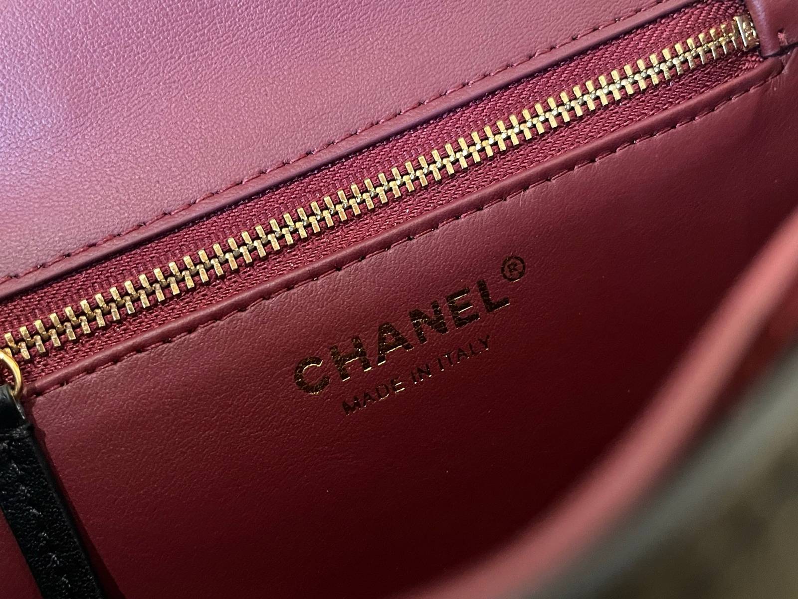 シャネル CHANEL AS6223 マトラッセ フラップバッグ キャビアスキン ゴールド金具 レザー編み込みチェーン - 画像 3