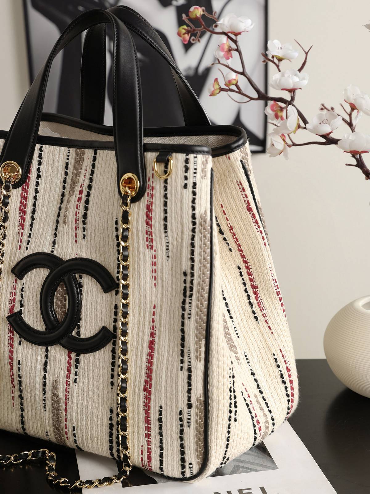シャネル CHANEL 6200中号 マトラッセ チェーンショルダーバッグ ホワイト ブラック ゴールド金具 レディース - 画像 4