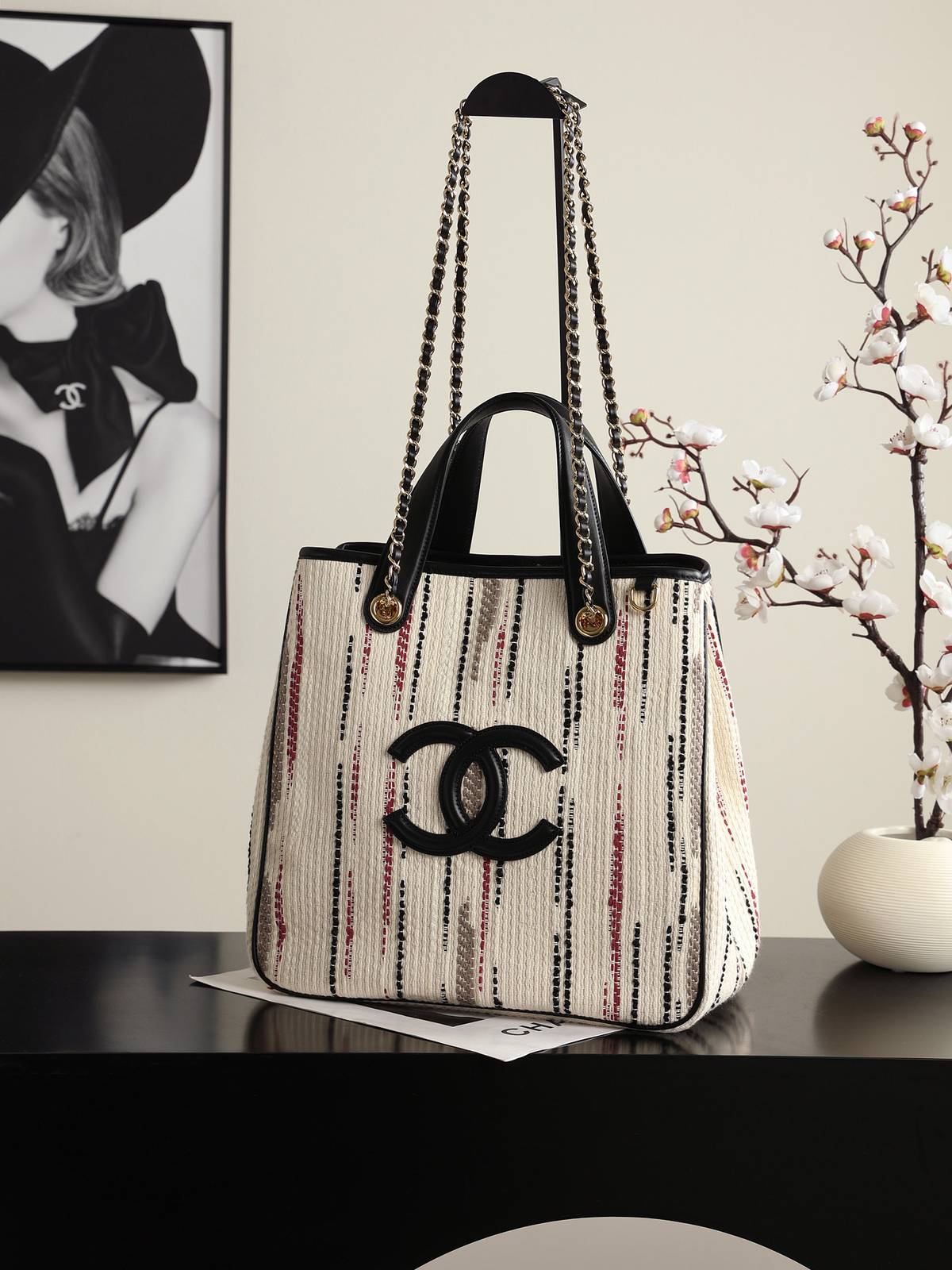 シャネル CHANEL 6200中号 マトラッセ チェーンショルダーバッグ ホワイト ブラック ゴールド金具 レディース - 画像 8