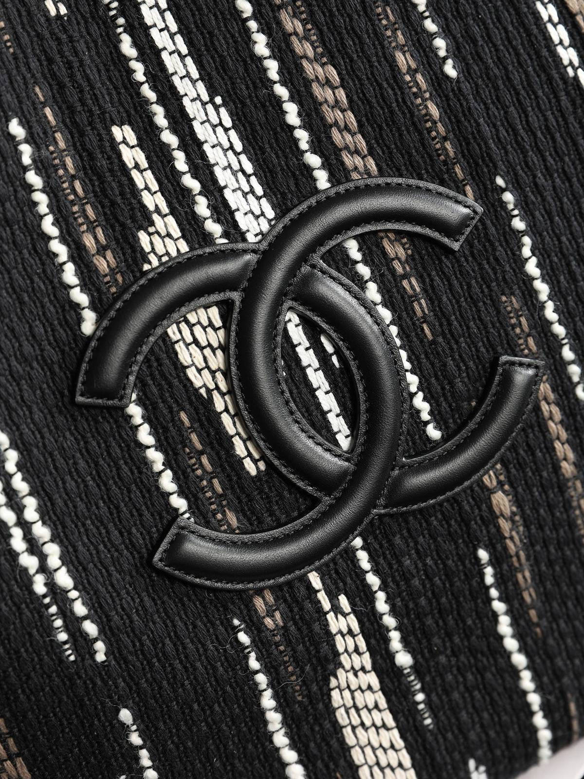 シャネル CHANEL 6200中号 マトラッセ チェーンショルダーバッグ ホワイト ブラック ゴールド金具 レディース - 画像 14