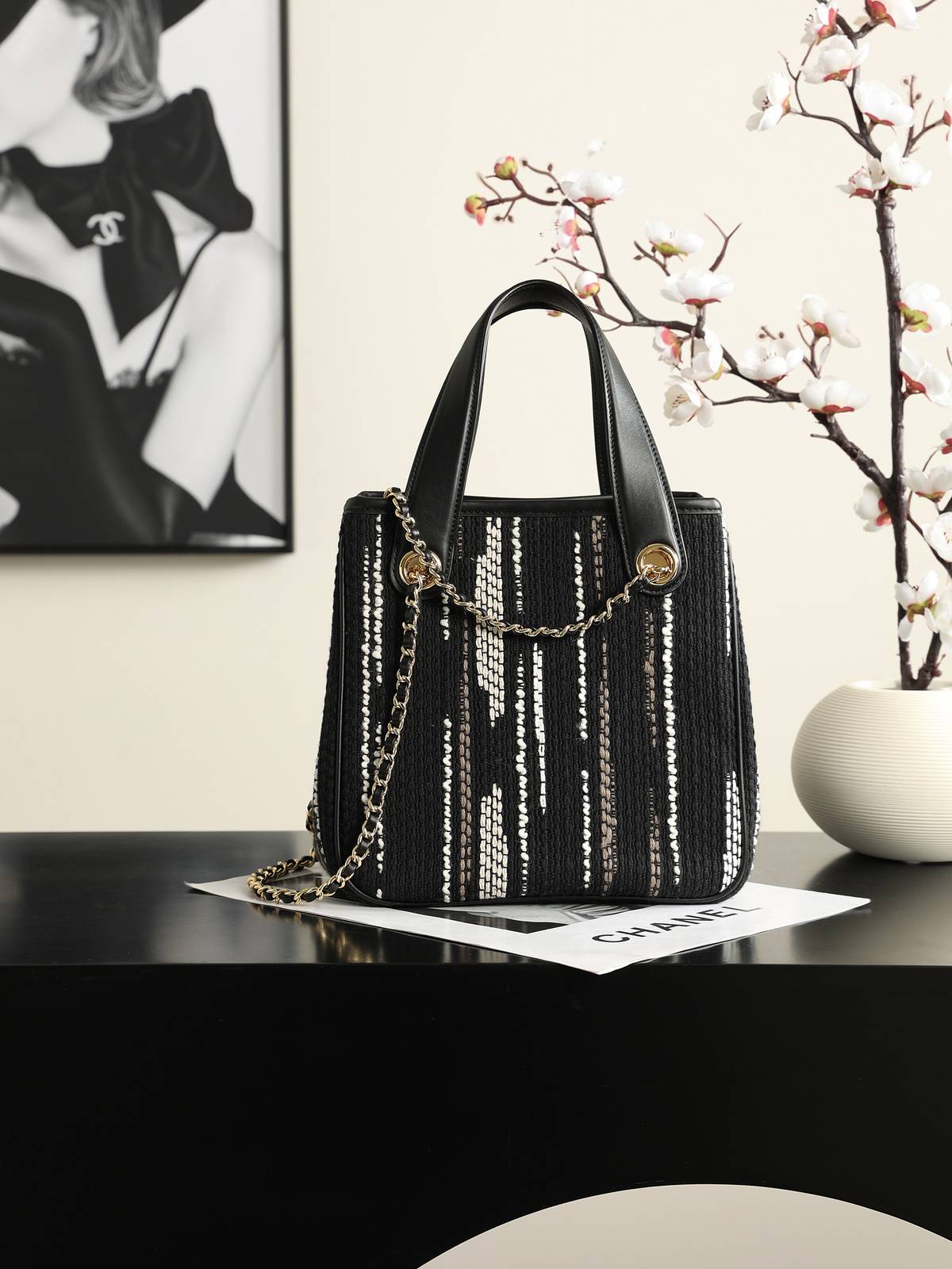 シャネル CHANEL 26B マトラッセ ミニトートバッグ ゴールド金具 レザー編み込みチェーン レディース ブラック - 画像 16