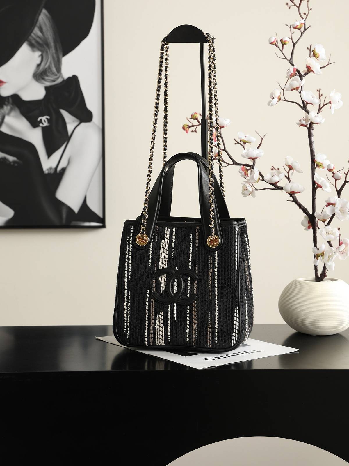 シャネル CHANEL 26B マトラッセ ミニトートバッグ ゴールド金具 レザー編み込みチェーン レディース ブラック - 画像 17