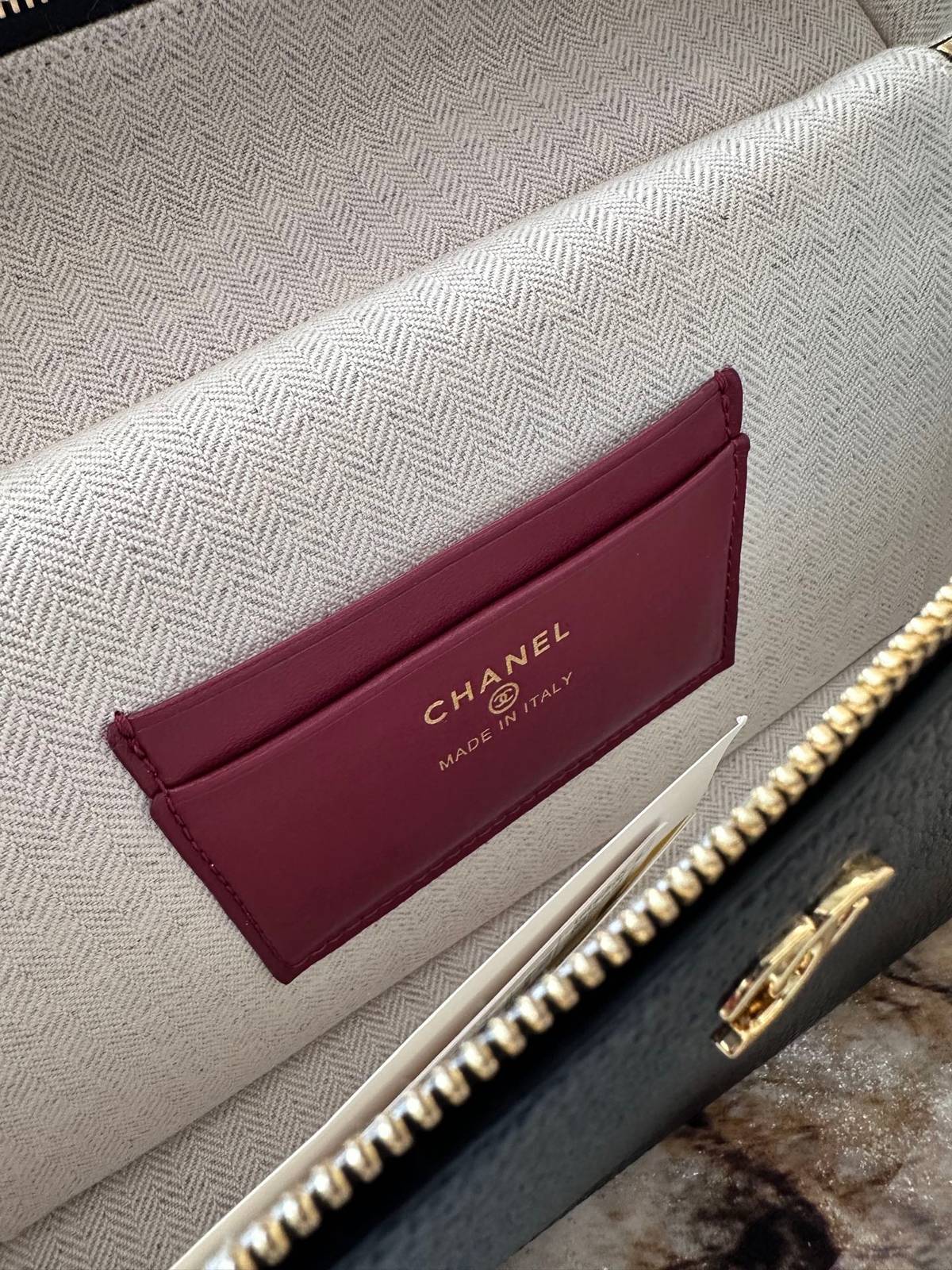 シャネル CHANEL マトラッセ バニティバッグ キャビアスキン ゴールド金具 レザー編み込みチェーン ブラック ホワ - 画像 2