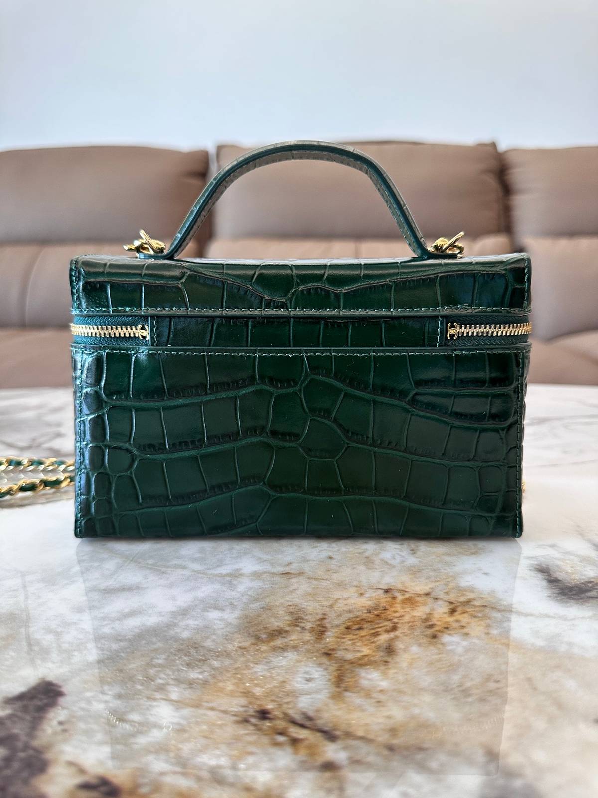 シャネル CHANEL マトラッセ キャビアスキン バニティバッグ ブラック ゴールド金具 レディース - 画像 8