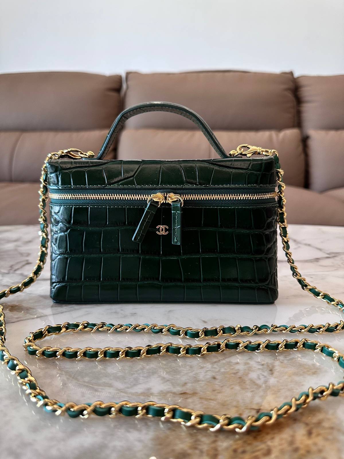 シャネル CHANEL マトラッセ キャビアスキン バニティバッグ ブラック ゴールド金具 レディース - 画像 10