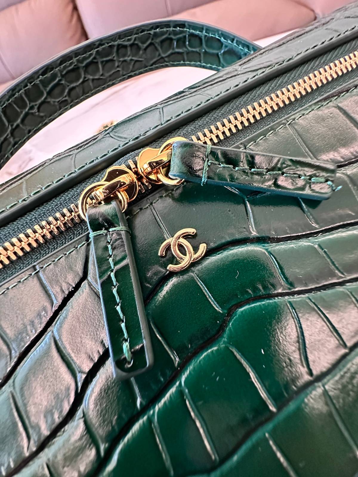 シャネル CHANEL マトラッセ キャビアスキン バニティバッグ ブラック ゴールド金具 レディース - 画像 15