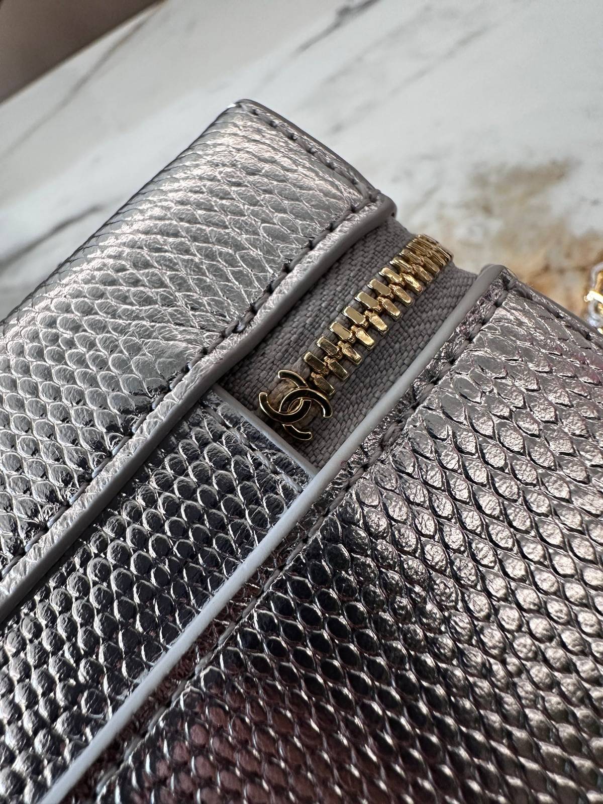 シャネル CHANEL マトラッセ キャビアスキン チェーンショルダーバッグ ゴールド金具 レディース ブラック - 画像 7