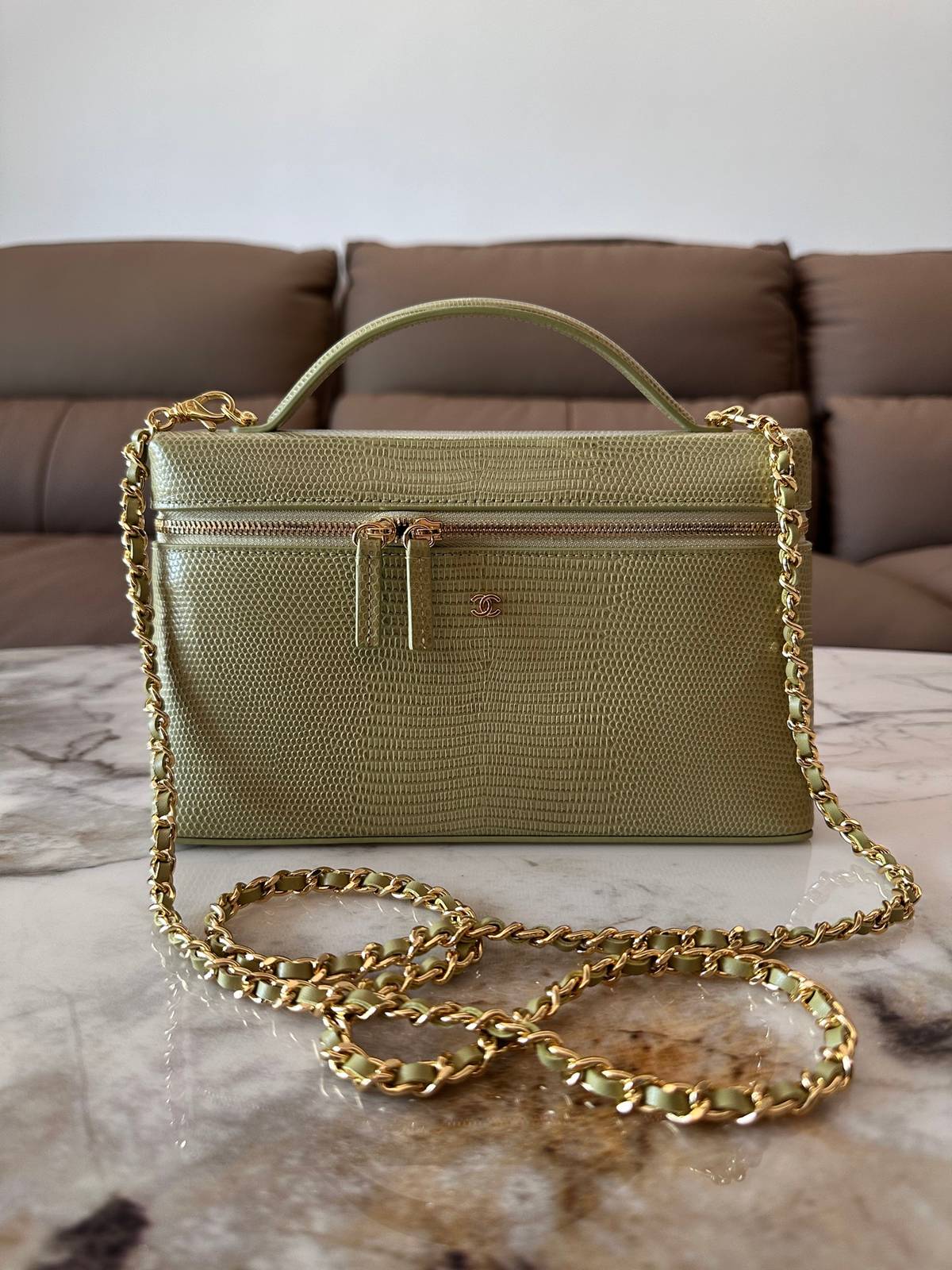 シャネル CHANEL マトラッセ キャビアスキン チェーンショルダーバッグ ブラック金具 レディース