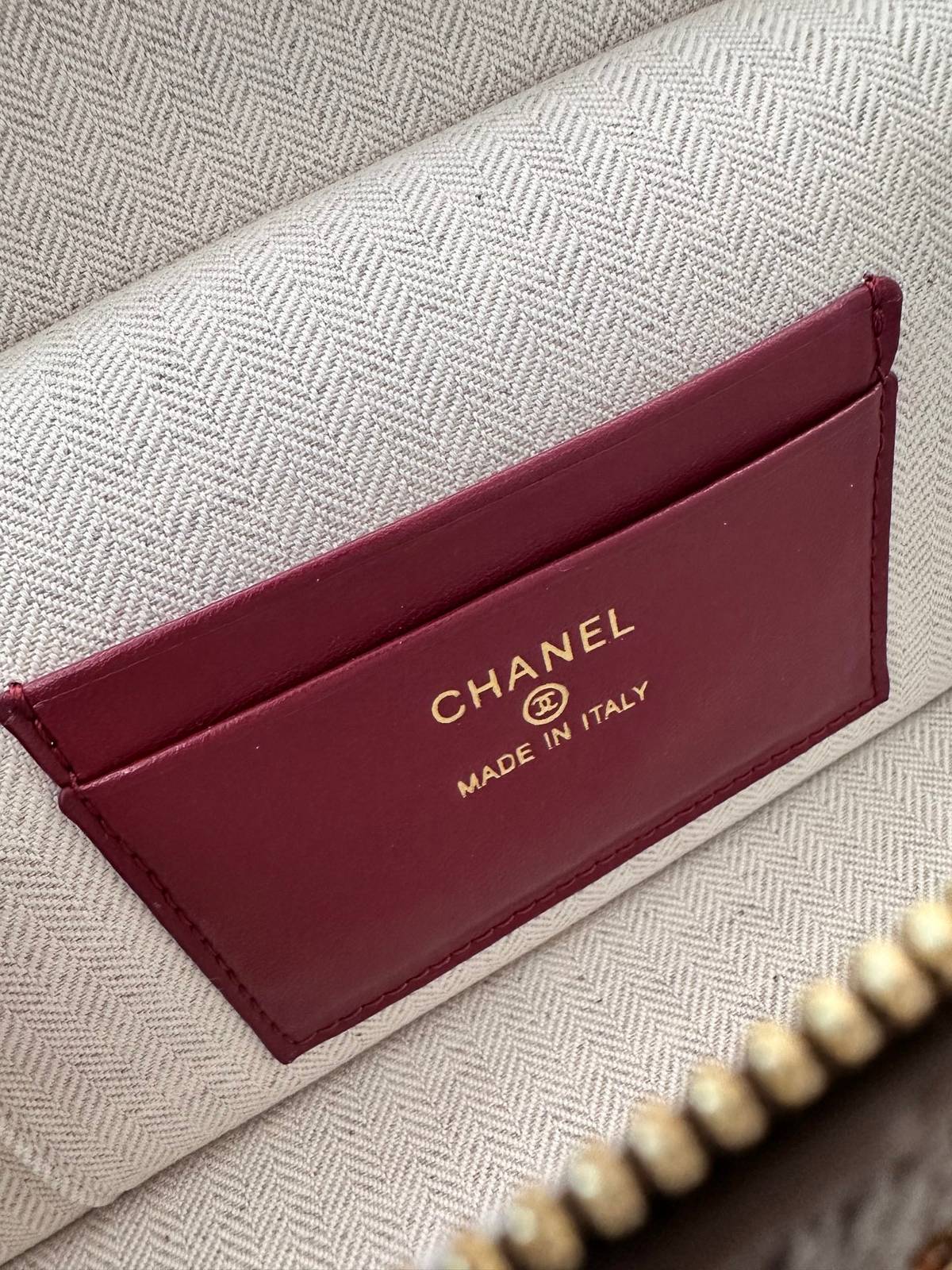シャネル CHANEL マトラッセ バニティバッグ キャビアスキン ゴールド金具 レザー編み込みチェーン ブラック - 画像 2