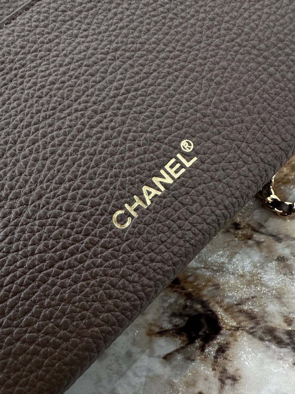 シャネル CHANEL マトラッセ バニティバッグ キャビアスキン ゴールド金具 レザー編み込みチェーン ブラック - 画像 7
