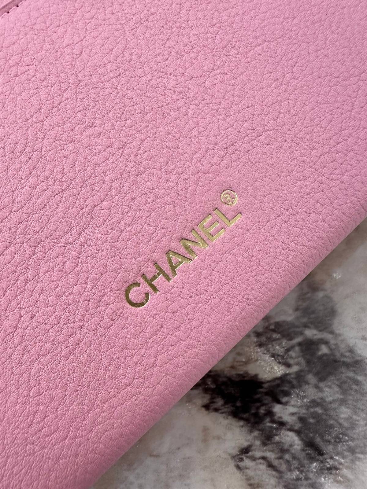シャネル CHANEL マトラッセ バニティバッグ キャビアスキン ゴールド金具 レザー編み込みチェーン ブラック - 画像 16