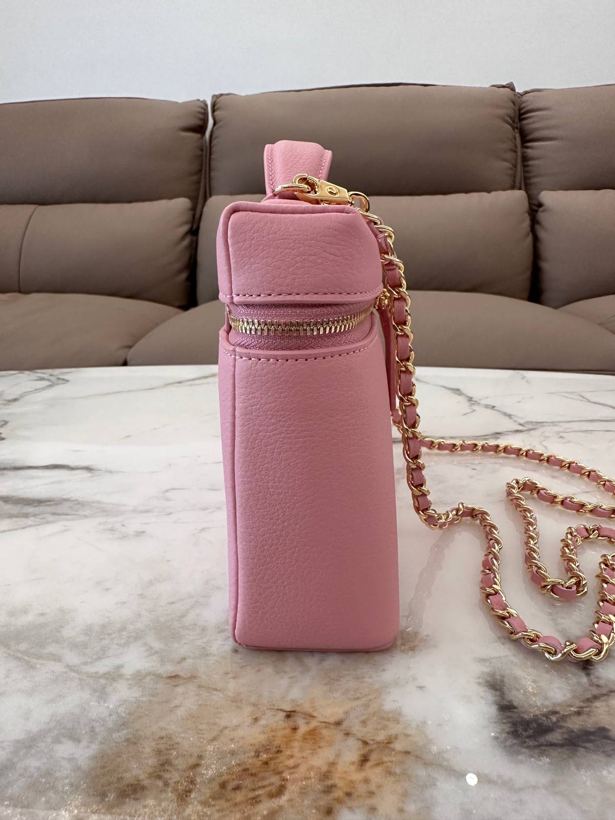 シャネル CHANEL マトラッセ バニティバッグ キャビアスキン ゴールド金具 レザー編み込みチェーン ブラック - 画像 18