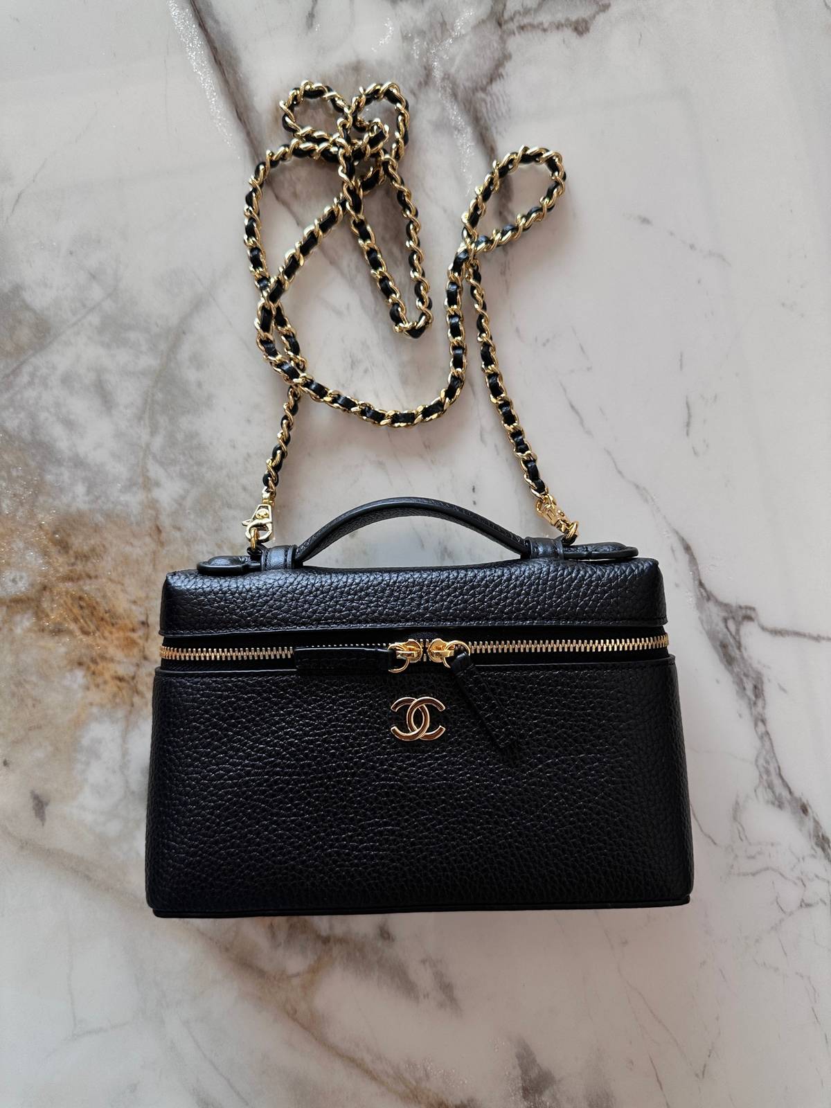 シャネル CHANEL マトラッセ バニティバッグ キャビアスキン ゴールド金具 レザー編み込みチェーン ファスナー開閉 - 画像 9
