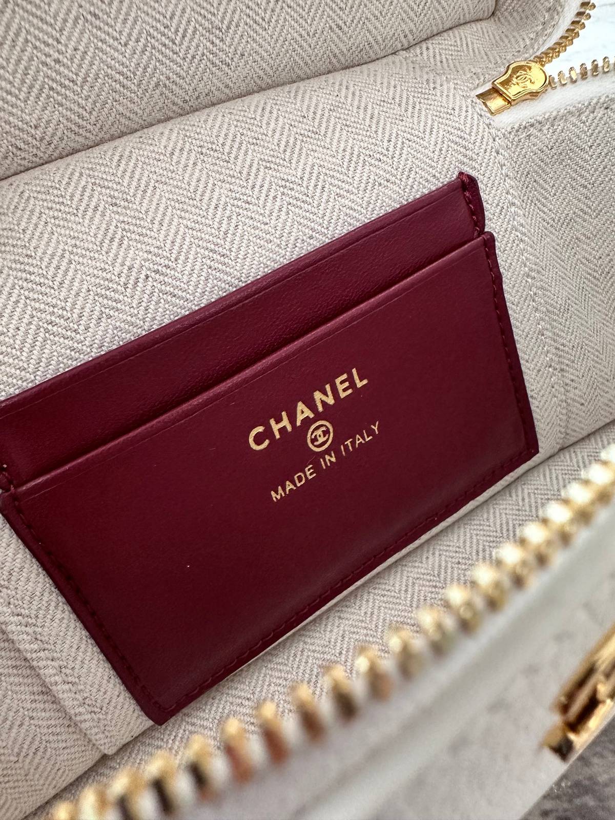 シャネル CHANEL マトラッセ バニティバッグ キャビアスキン ゴールド金具 レザー編み込みチェーン ファスナー開閉 - 画像 20