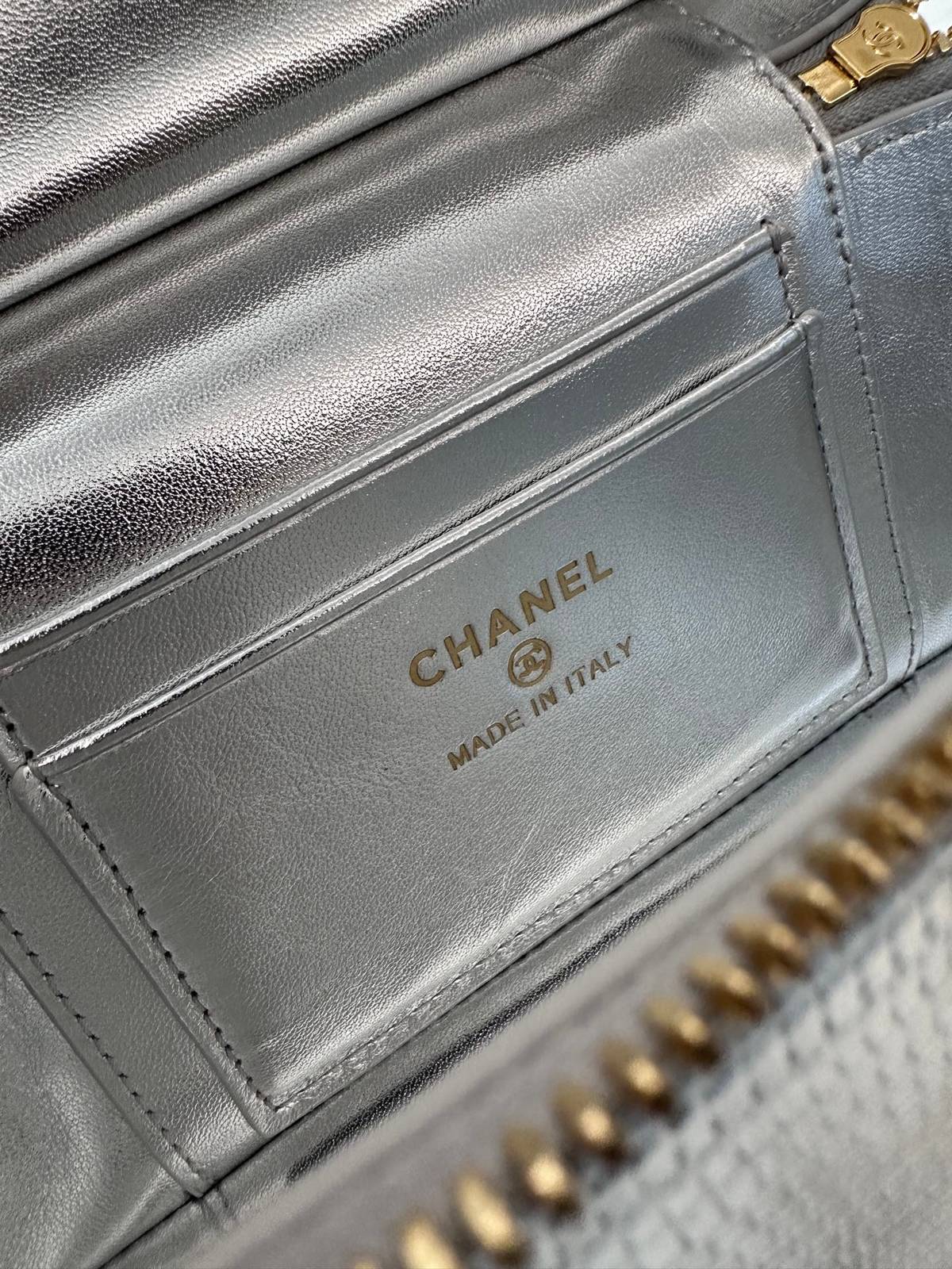 シャネル CHANEL マトラッセ バニティバッグ キャビアスキン ゴールド金具 レザー編み込みチェーン ブラック レデ - 画像 2
