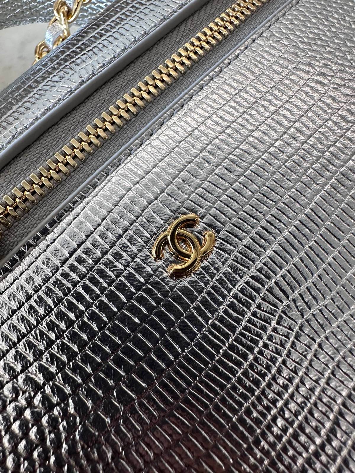 シャネル CHANEL マトラッセ バニティバッグ キャビアスキン ゴールド金具 レザー編み込みチェーン ブラック レデ - 画像 6