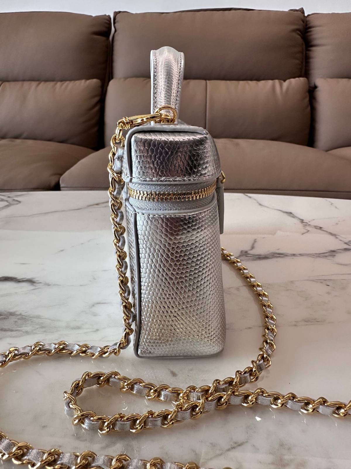 シャネル CHANEL マトラッセ バニティバッグ キャビアスキン ゴールド金具 レザー編み込みチェーン ブラック レデ - 画像 9
