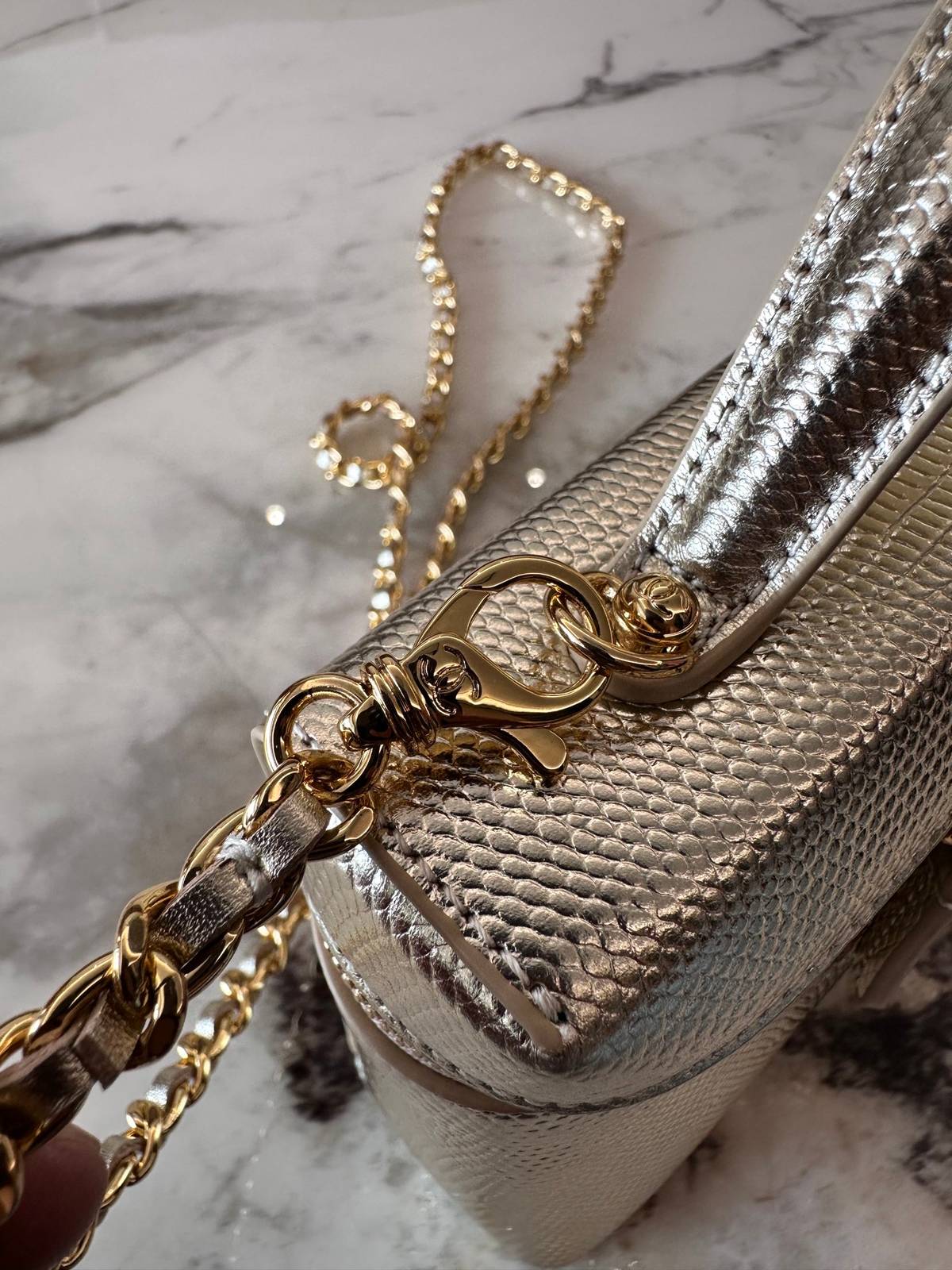 シャネル CHANEL マトラッセ バニティバッグ キャビアスキン ゴールド金具 レザー編み込みチェーン ブラック レデ - 画像 14