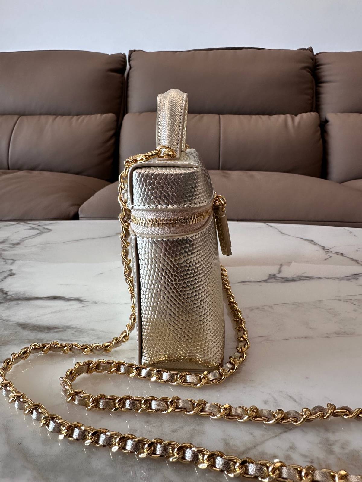 シャネル CHANEL マトラッセ バニティバッグ キャビアスキン ゴールド金具 レザー編み込みチェーン ブラック レデ - 画像 18