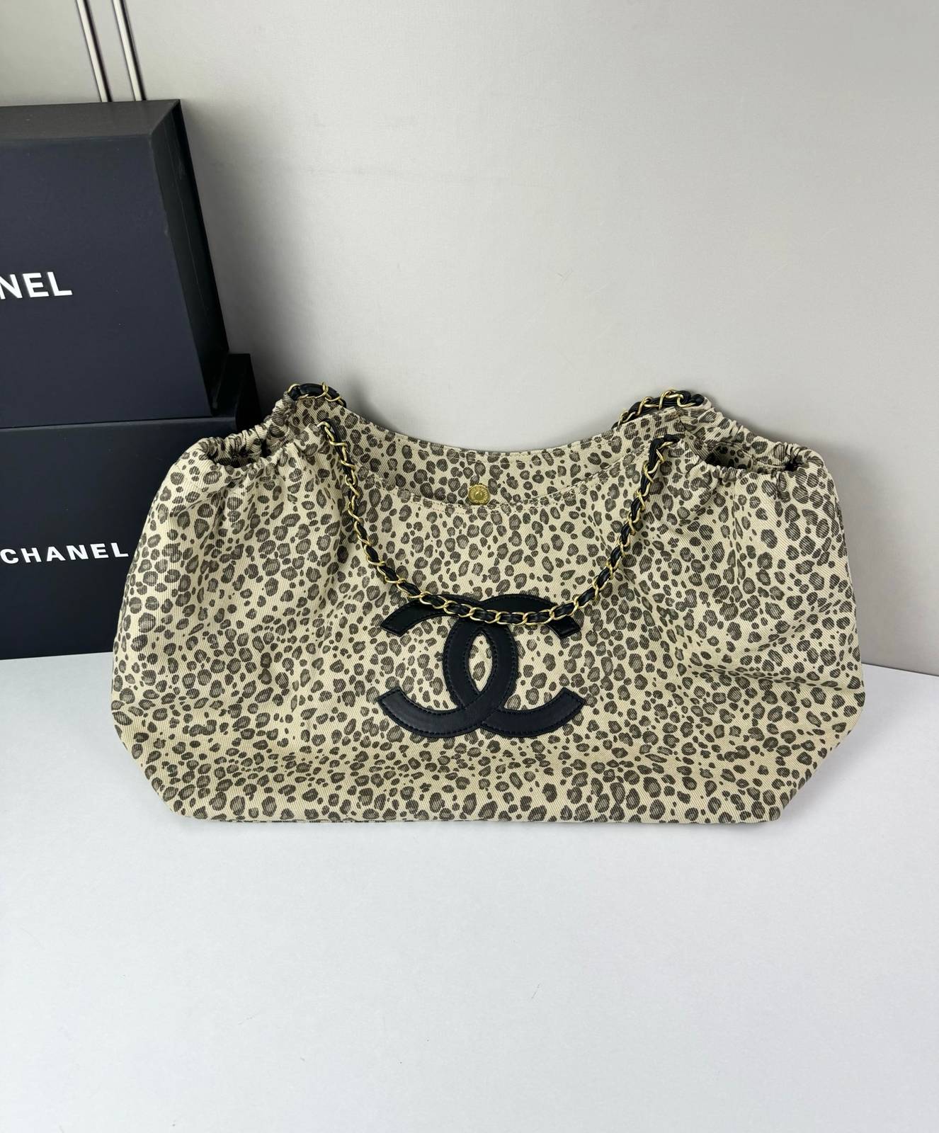 CHANEL シャネル 6708 マトラッセ フラップバッグ レオパード柄 キャビアスキン ゴールド金具 レディース - 画像 2