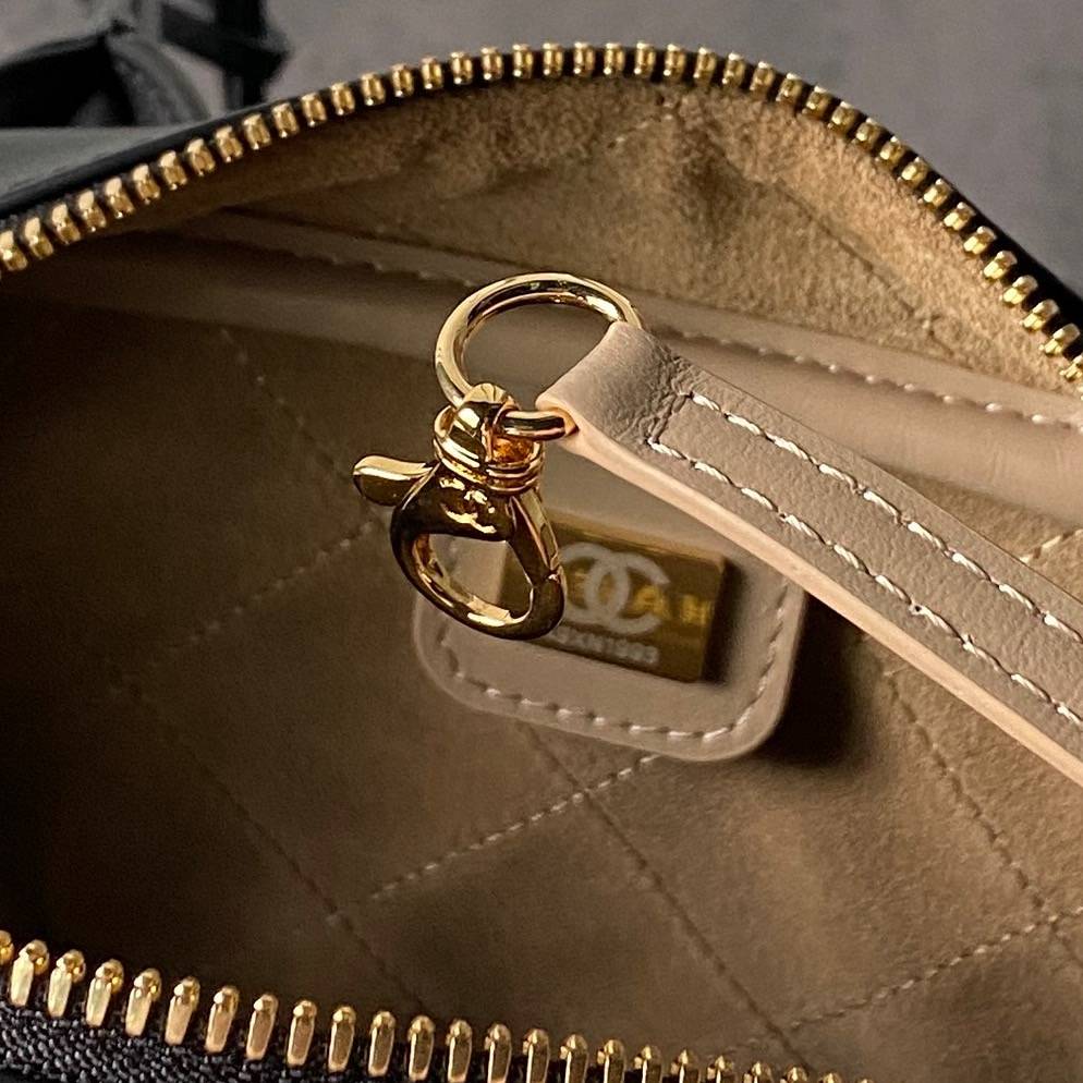 シャネル CHANEL ボストンバッグ マトラッセ ブラックキャビアスキン ゴールド金具 2WAY レディース - 画像 2
