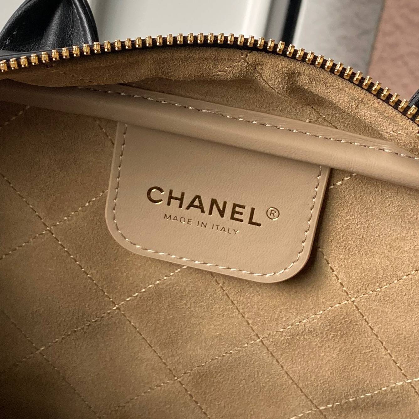 シャネル CHANEL ボストンバッグ マトラッセ ブラックキャビアスキン ゴールド金具 2WAY レディース - 画像 3