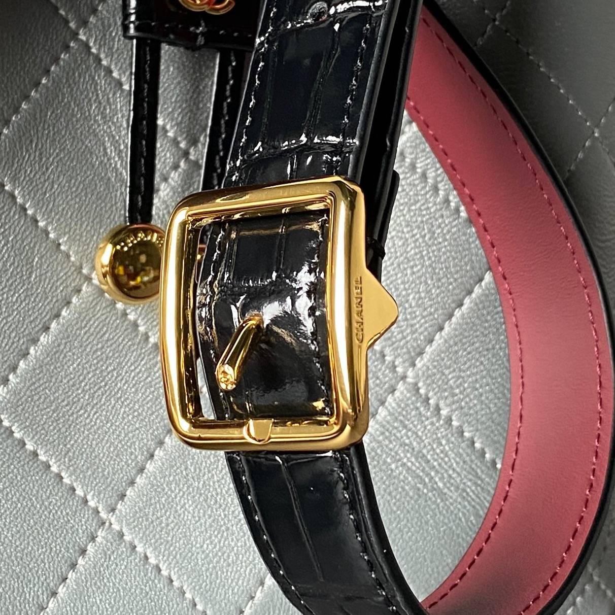 シャネル CHANEL マトラッセ チェーンショルダーバッグ キャビアスキン ブラック ゴールド金具 レディース - 画像 5