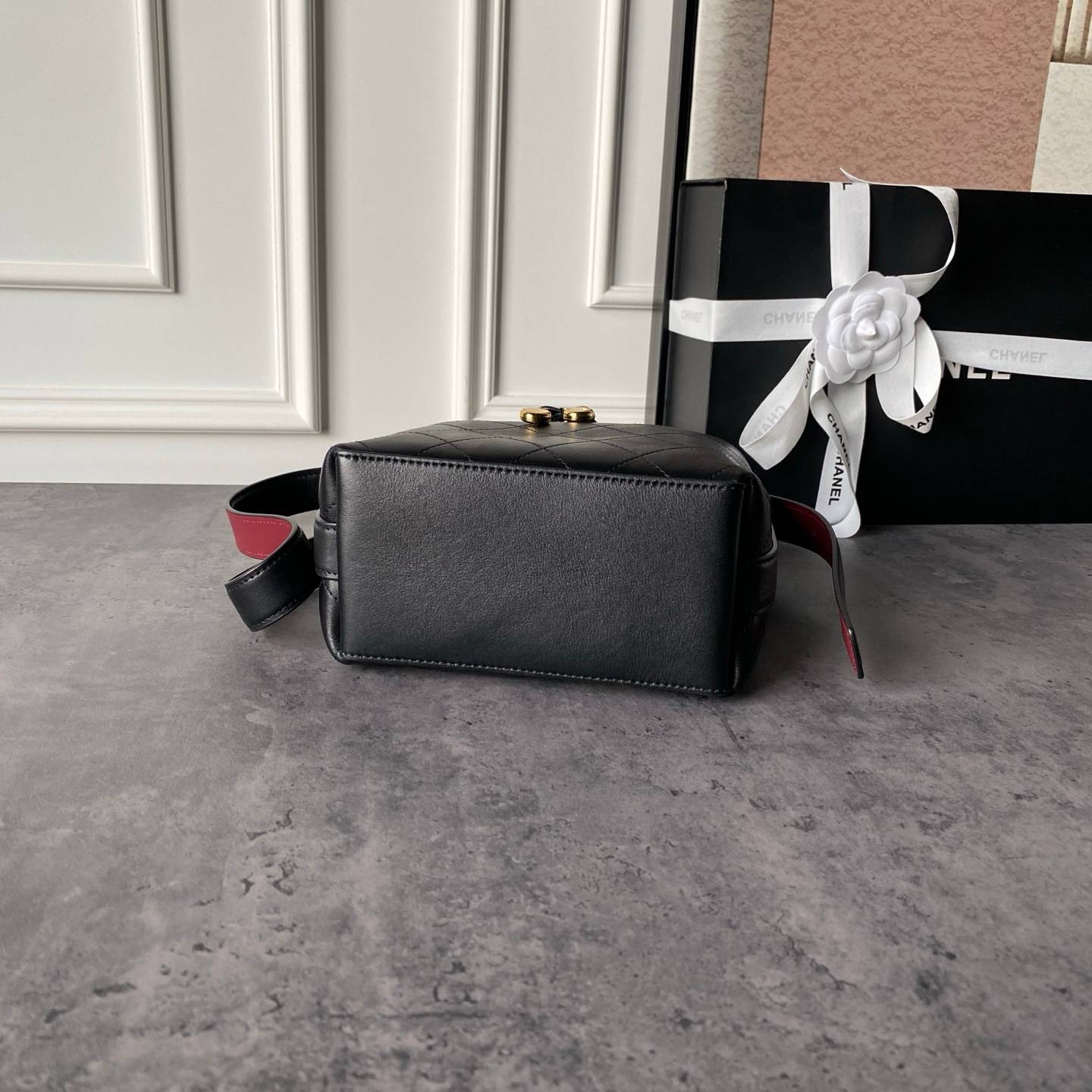シャネル CHANEL マトラッセ チェーンショルダーバッグ キャビアスキン ブラック ゴールド金具 レディース - 画像 13