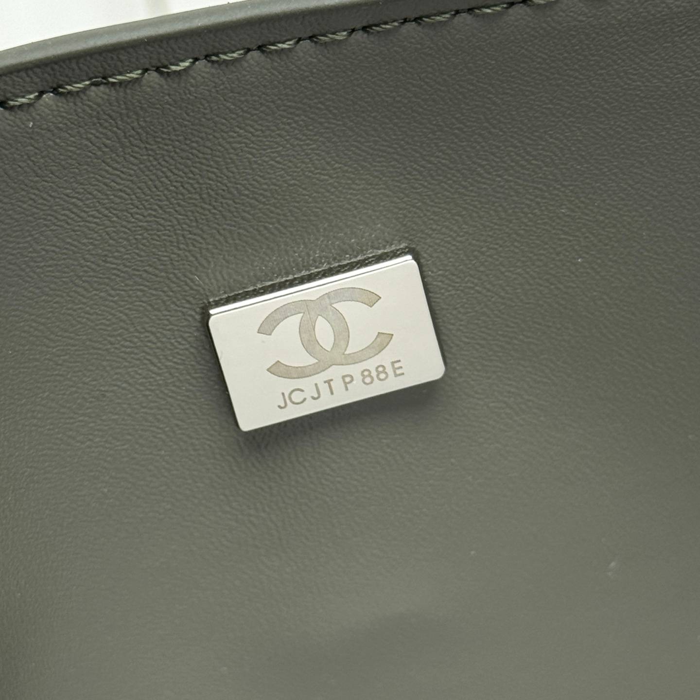 シャネル 6228 ラムスキン フラップバッグ シルバー金具 レザー編み込みチェーン クロスボディ レディース ブラック - 画像 12