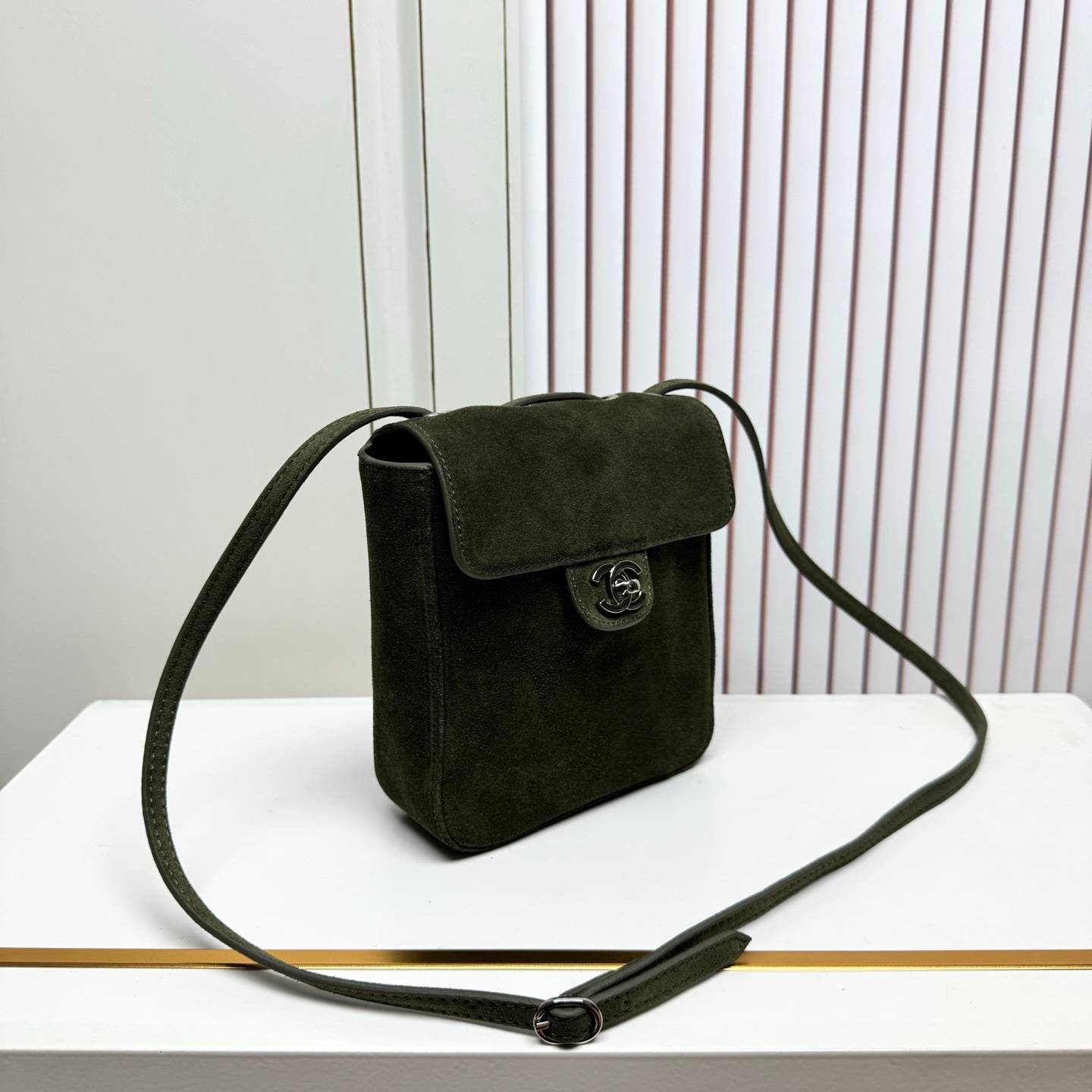 シャネル 6228 ラムスキン フラップバッグ シルバー金具 レザー編み込みチェーン クロスボディ レディース ブラック - 画像 16