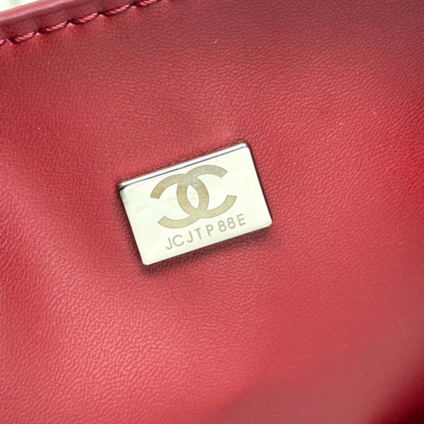 シャネル CHANEL 6228 マトラッセ フラップバッグ キャビアスキン シルバー金具 レザー編み込みチェーン 2W - 画像 3