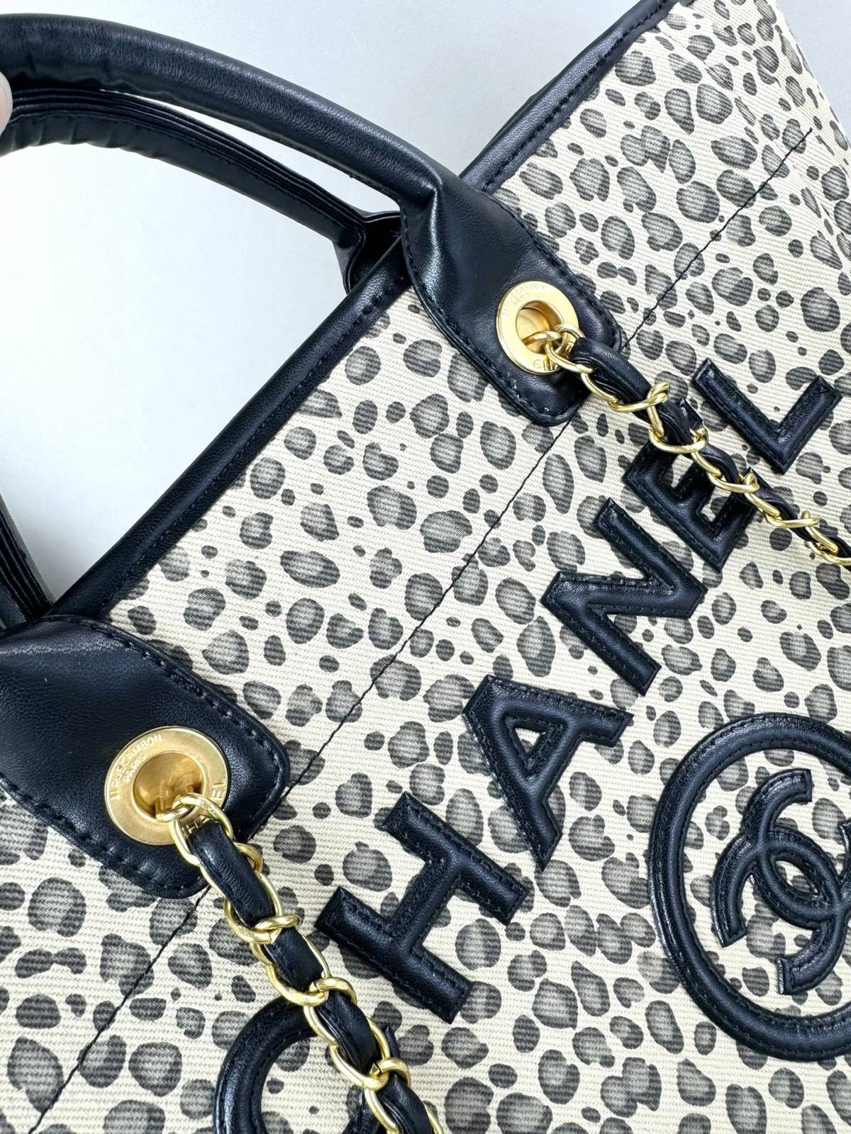 シャネル CHANEL マトラッセ レオパード柄 フラップバッグ チェーンショルダー ブラック金具 レディース - 画像 6