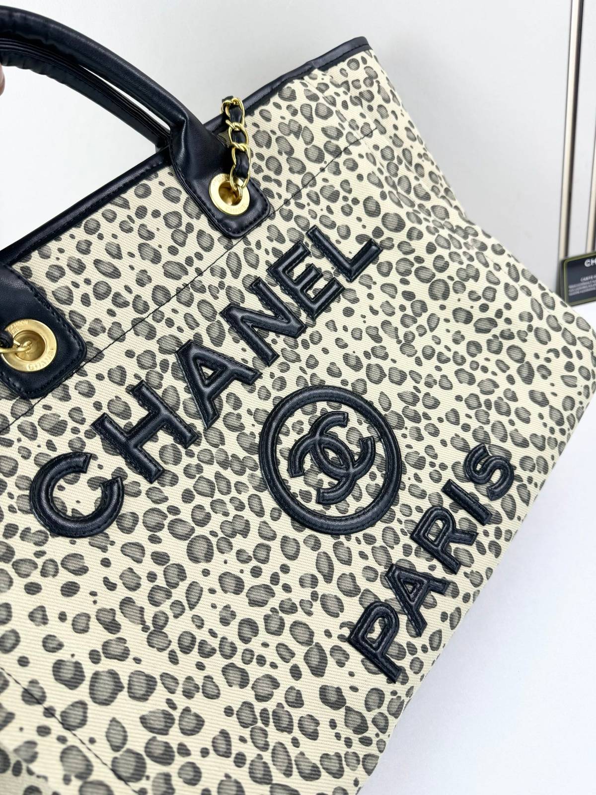 シャネル CHANEL マトラッセ レオパード柄 フラップバッグ チェーンショルダー ブラック金具 レディース - 画像 7
