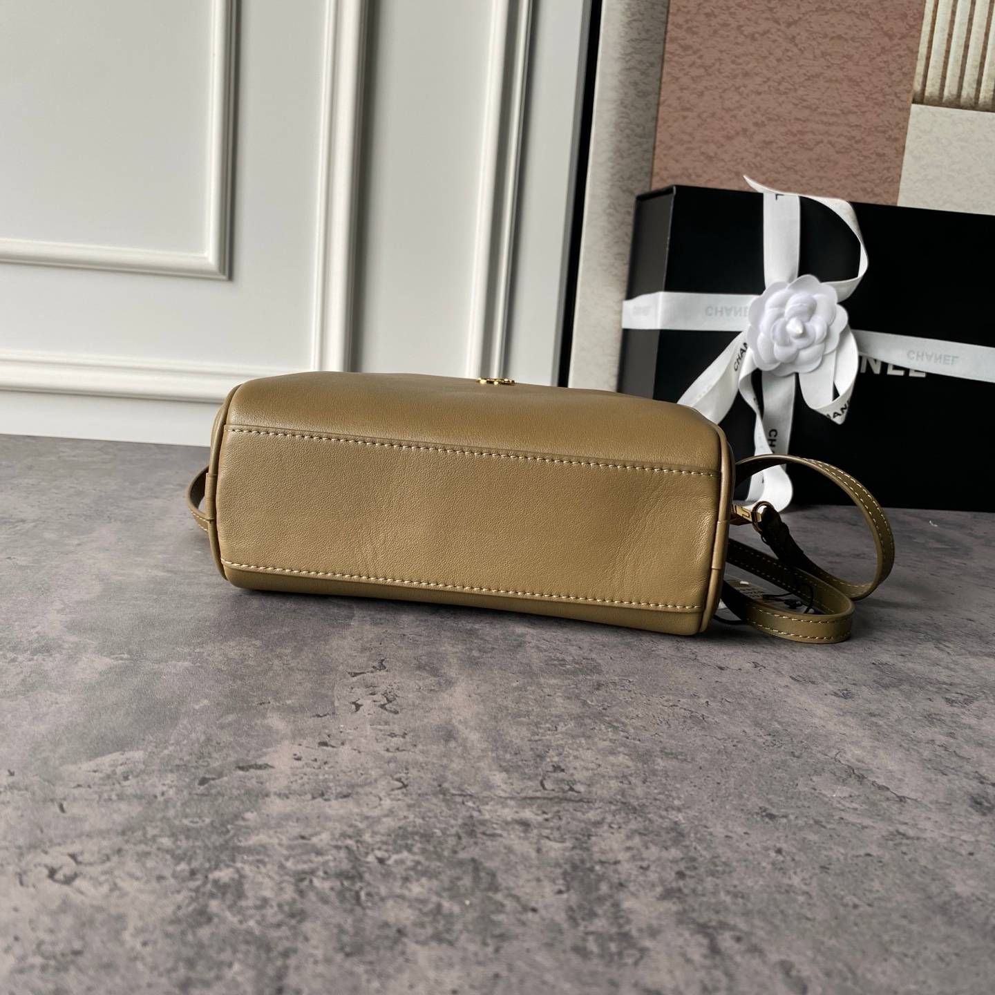 シャネル CHANEL マトラッセ ミニバッグ ラムスキン ゴールド金具 フラップバッグ ショルダーバッグ レディース - 画像 2