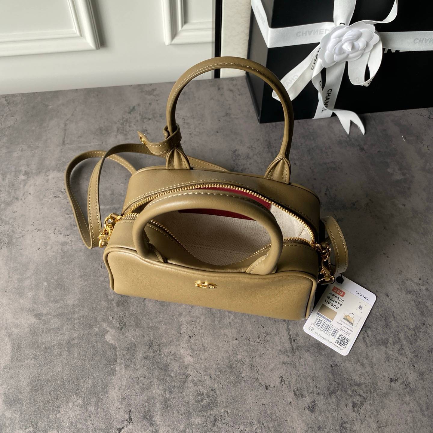 シャネル CHANEL マトラッセ ミニバッグ ラムスキン ゴールド金具 フラップバッグ ショルダーバッグ レディース - 画像 4