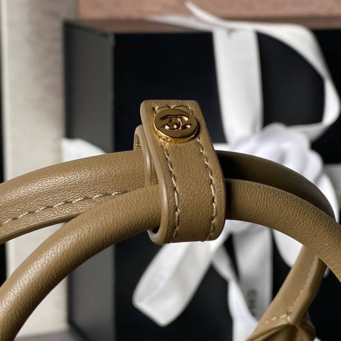 シャネル CHANEL マトラッセ ミニバッグ ラムスキン ゴールド金具 フラップバッグ ショルダーバッグ レディース - 画像 7