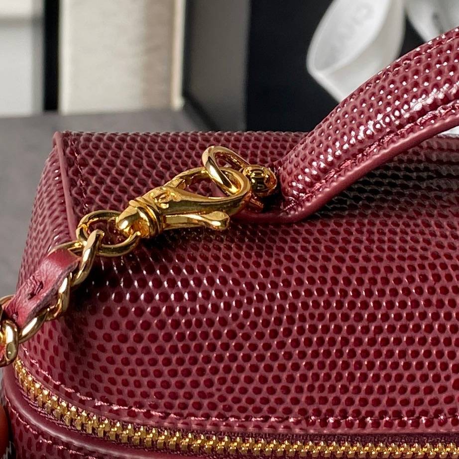 シャネル CHANEL マトラッセ キャビアスキン バニティバッグ ゴールド金具 レザー編み込みチェーン レディース - 画像 7