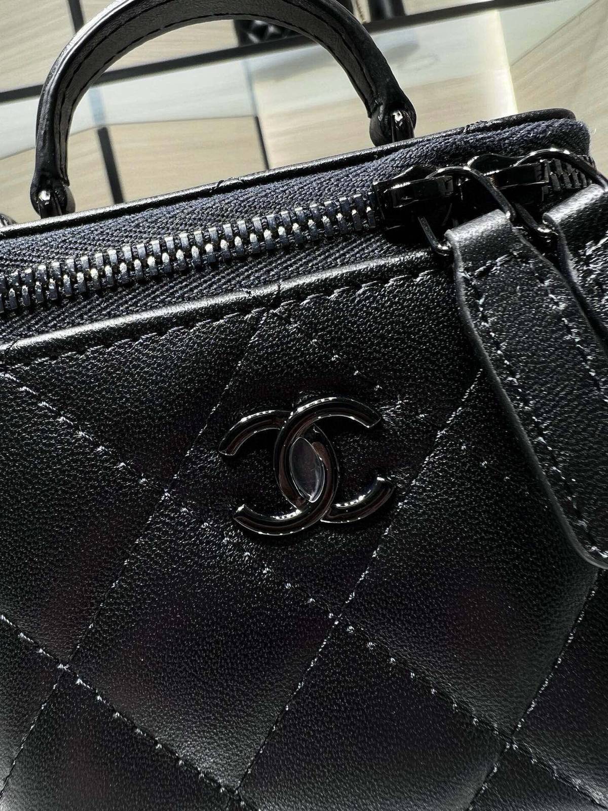 シャネル CHANEL マトラッセ バニティバッグ キャビアスキン ゴールド金具 レザー編み込みチェーン ブラック レデ - 画像 6