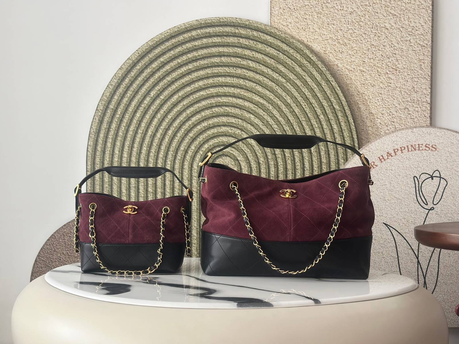 シャネル マトラッセ ラムスキン チェーンショルダーバッグ ゴールド金具 ターンロック レディース ベージュ ブラック - 画像 2