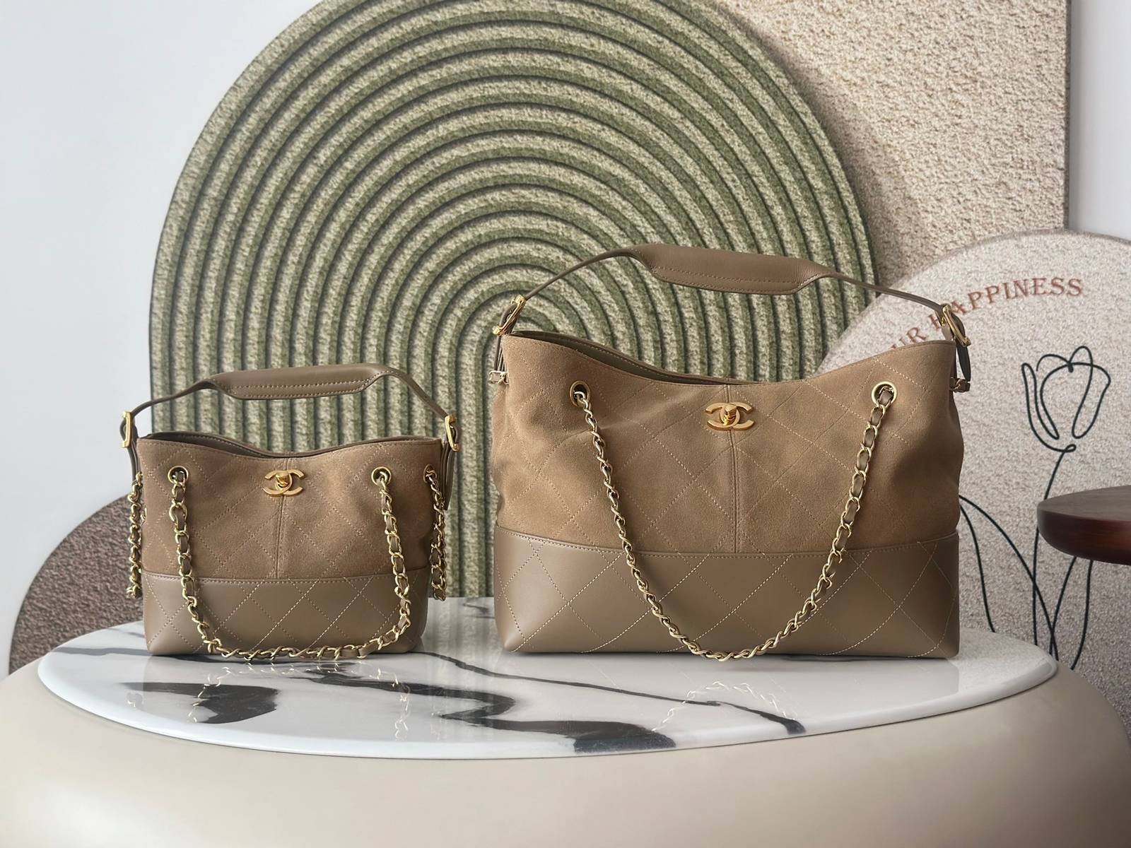 シャネル マトラッセ ラムスキン チェーンショルダーバッグ ゴールド金具 ターンロック レディース ベージュ ブラック - 画像 6
