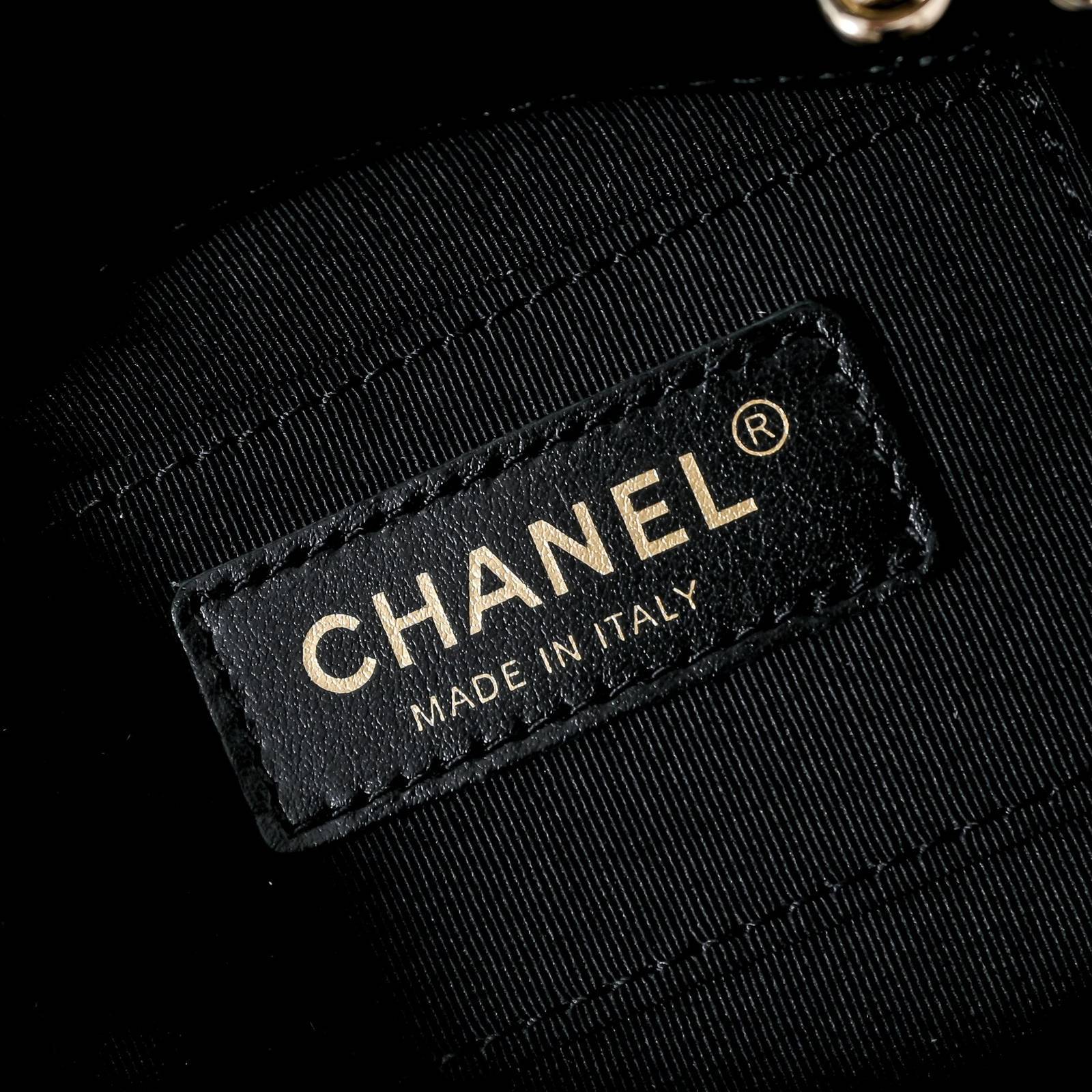CHANEL シャネル マトラッセ キャビアスキン ミニリュック バックパック シャンパンゴールド金具 2WAY ブラッ - 画像 3